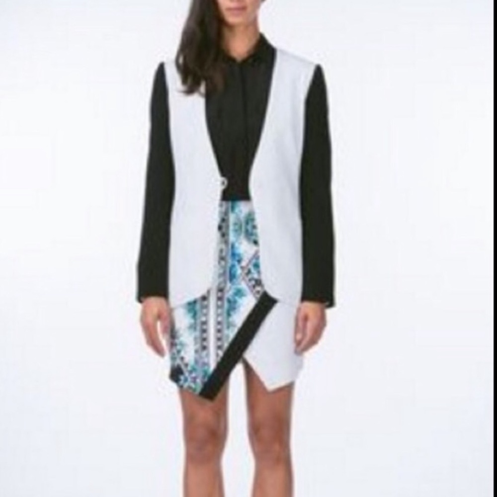 Finders Keepers Two tone black/white blazer